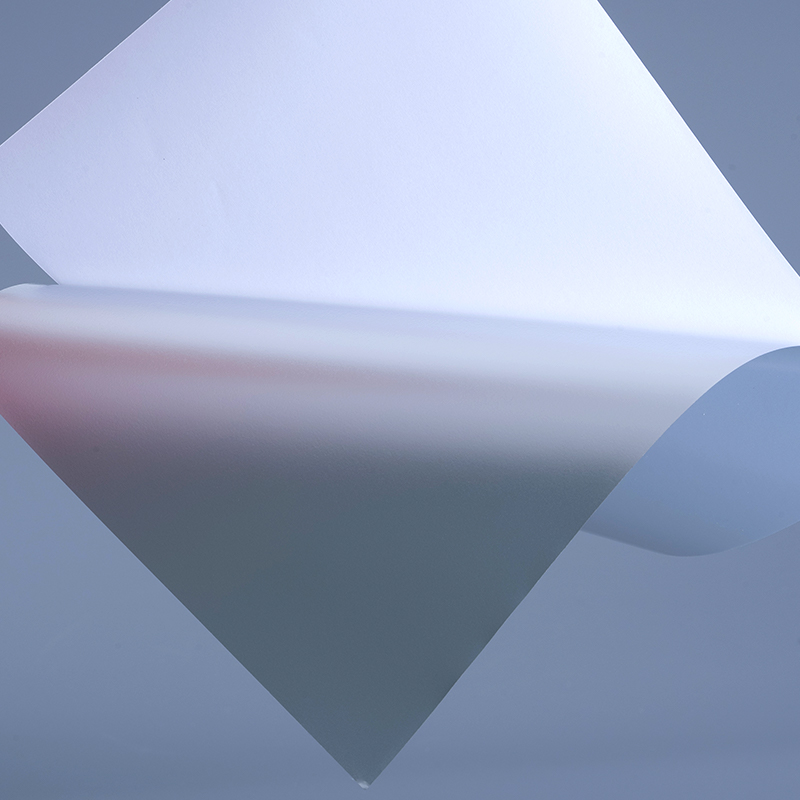 50 mic matt silver PET-etikettmaterial Film med vattenbaserat akryllim för UV-bläckstråleutskrift