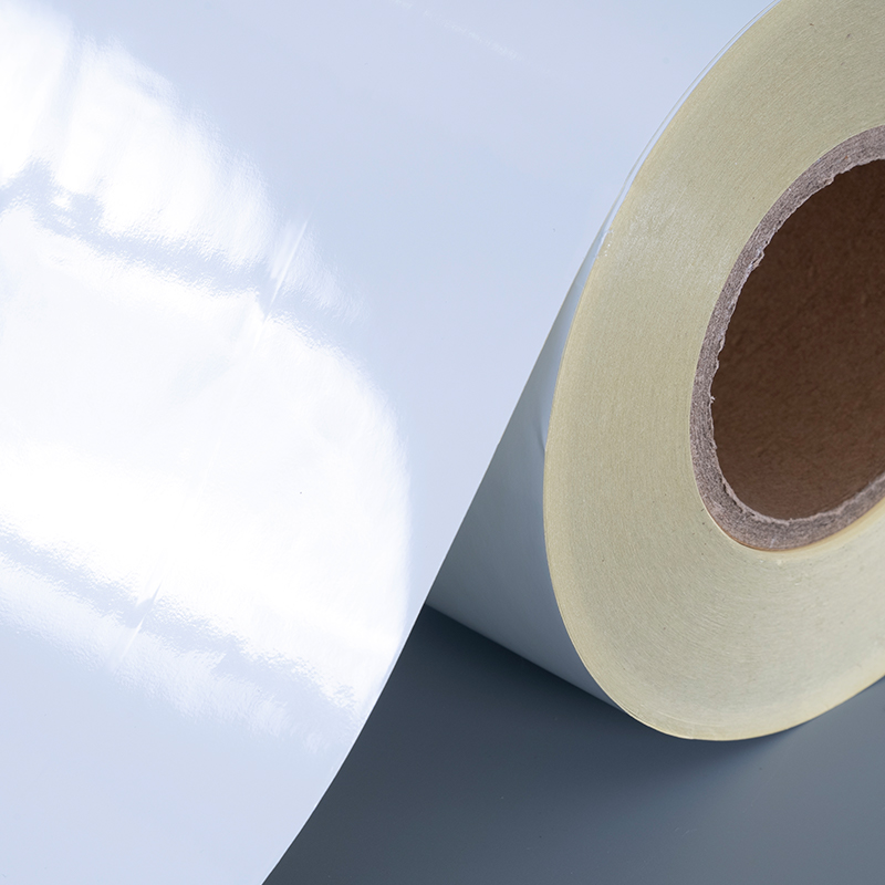 50 mic glansig vit polyesterfilm självhäftande etikett med avtagbart självhäftande alkoholbeständig och högtemperaturbeständig