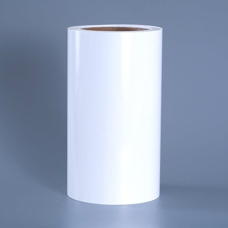 25 mikroglans PET vinylfilmetikettmaterial med akrylhäftande jumborulle för bläckstråleutskrift